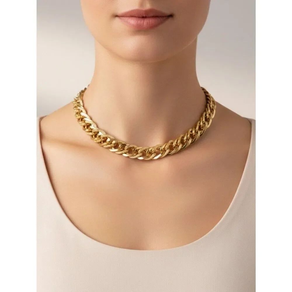Gold Starburst Flat Curb Chain Choker - Lightweight Statement Necklace NWT